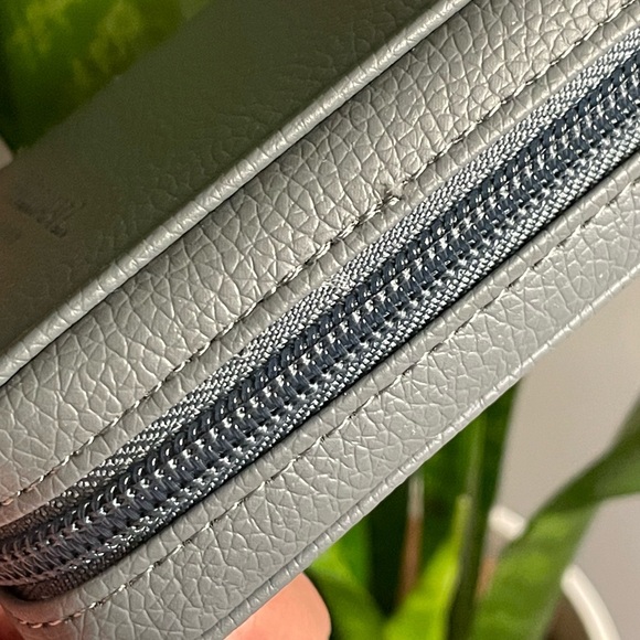 Silver and Black Chronograph Watch - Picture 8 of 12